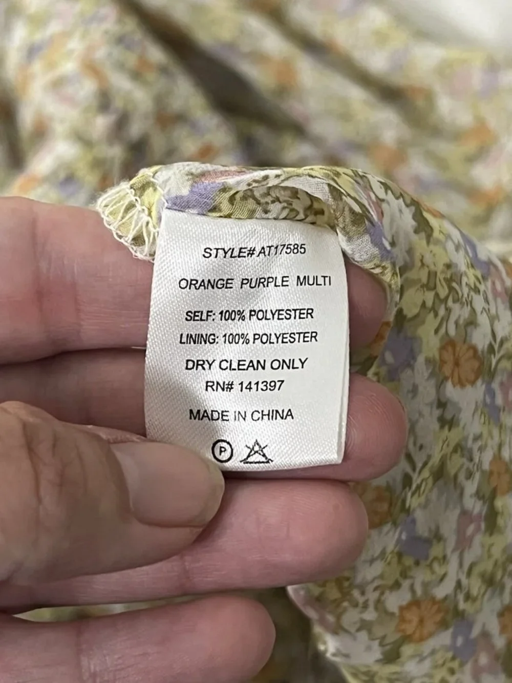ASTR The Label Smocked Puff Sleeve Floral Blouse Size Medium